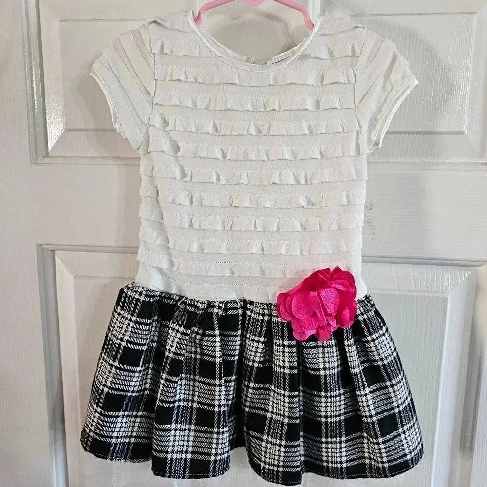 Youngland Girls 3T Dress White Black Plaid Ruffle Flower Iconic Preppy Statement - Picture 2 of 4